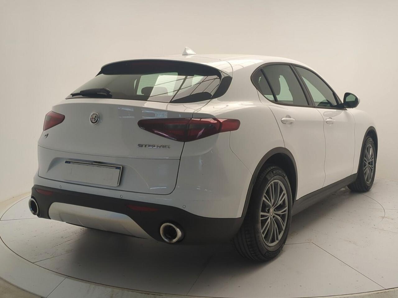 Alfa Romeo Stelvio 2.2 Turbodiesel 210 CV AT8 Q4 Business