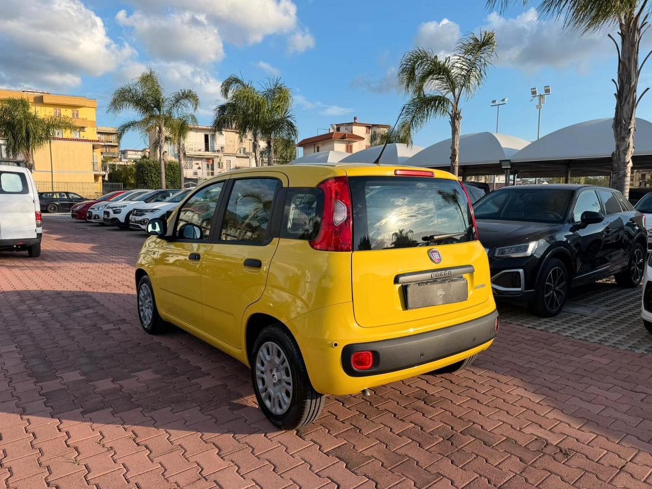 Fiat Panda 1.0 FireFly S&S Hybrid Pandina