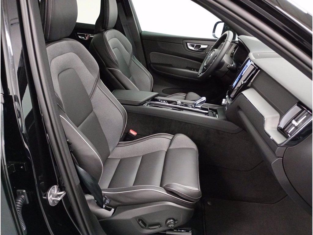 VOLVO XC60 2.0 t6 phev Ultra Black Edition awd auto del 2024