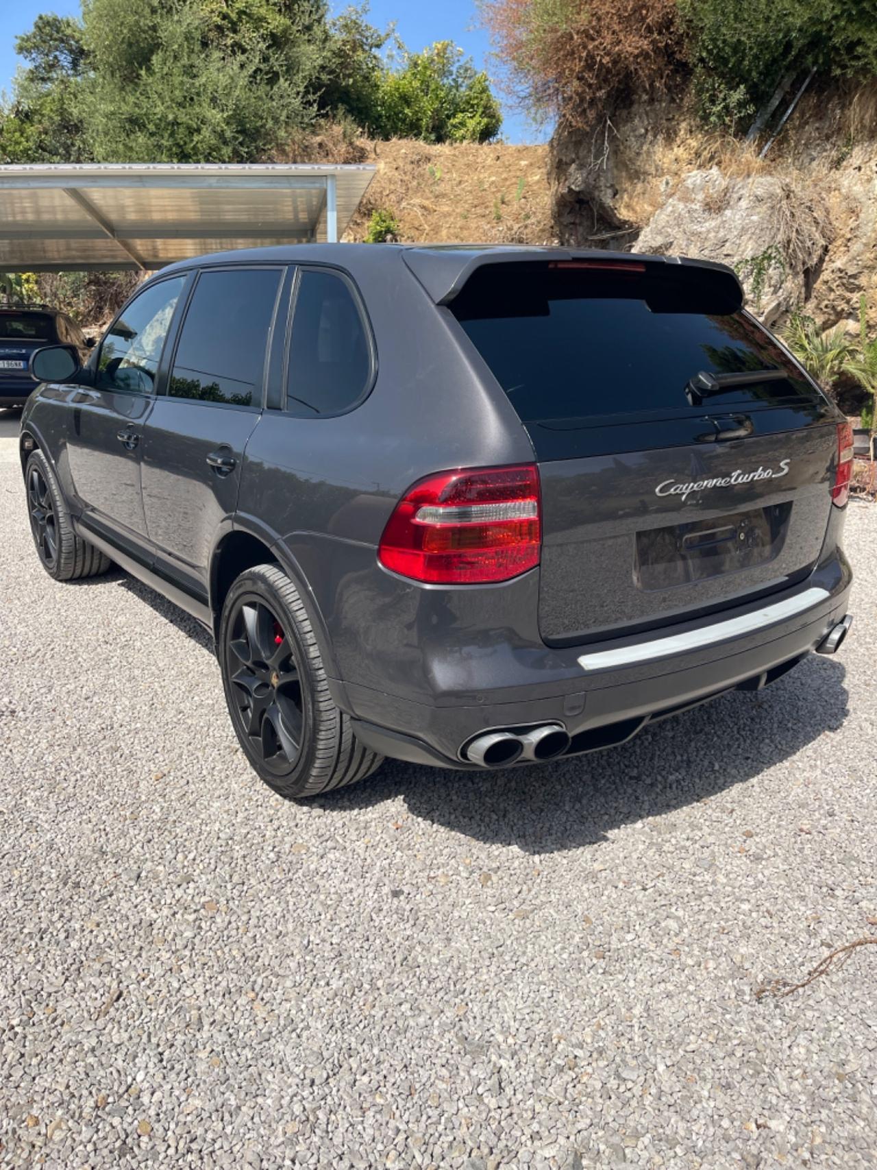 Porsche Cayenne 4.8 Turbo S
