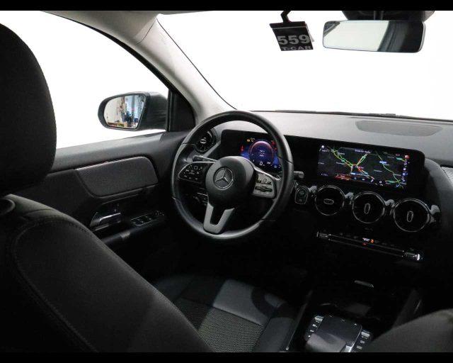 MERCEDES-BENZ GLA 200 d Automatic Business Extra