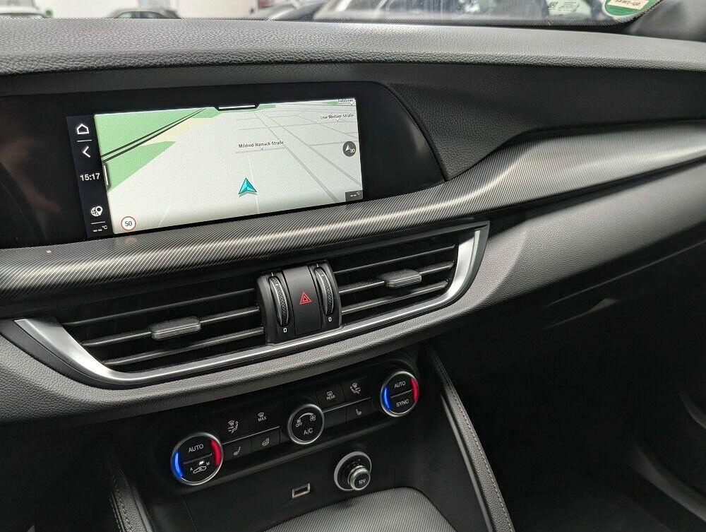 Alfa Romeo Stelvio Veloce Q4 Autm. 4WD MEMORYACC R-CAM