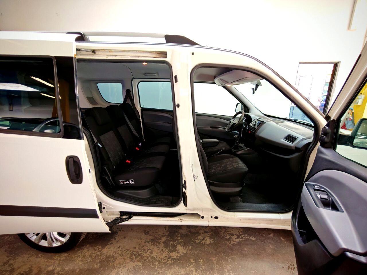 Opel Combo Tour 5 Posti 1.4