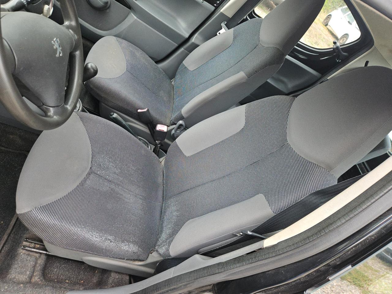 Peugeot 107 1.0 68CV 5p. Plaisir