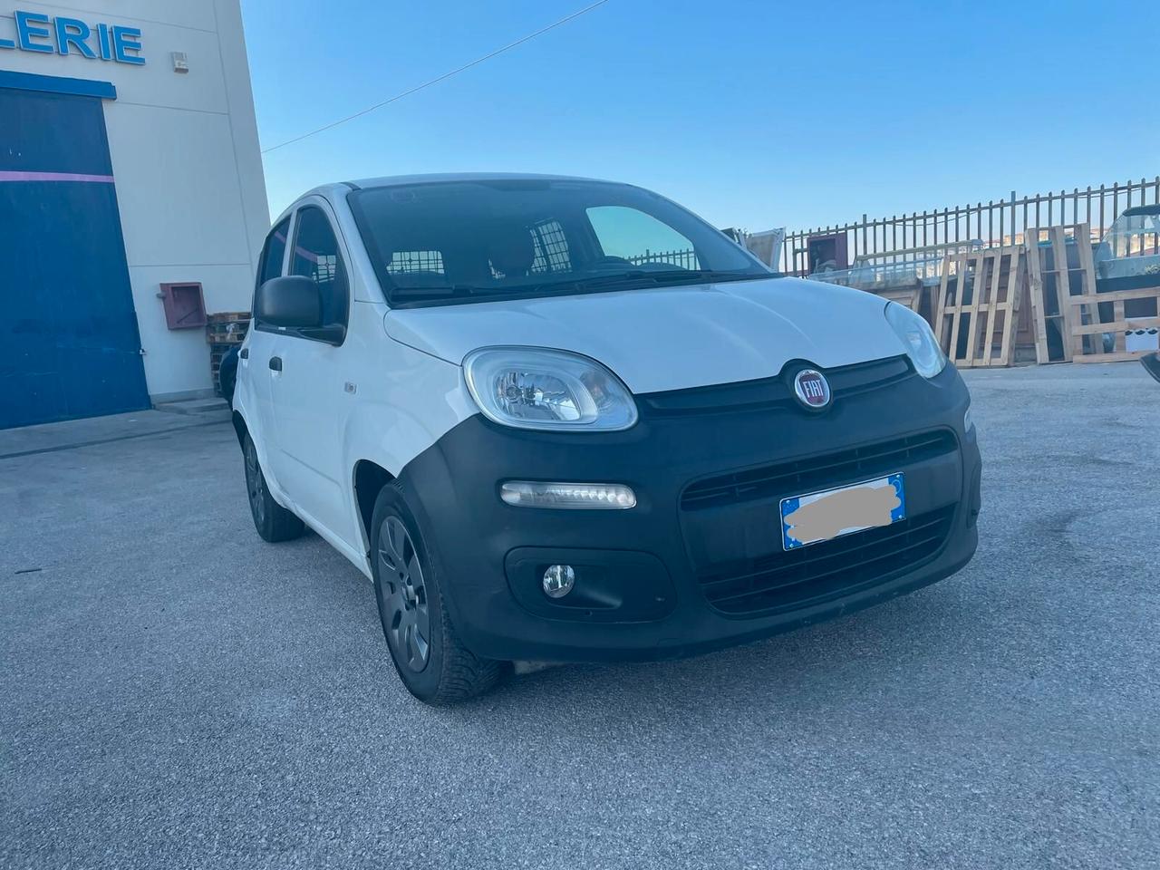 Fiat Panda 0.9 TwinAir Turbo Natural Power Pop Van 2 posti ( € 3990 +IVA AUTO IN ARRIVO )