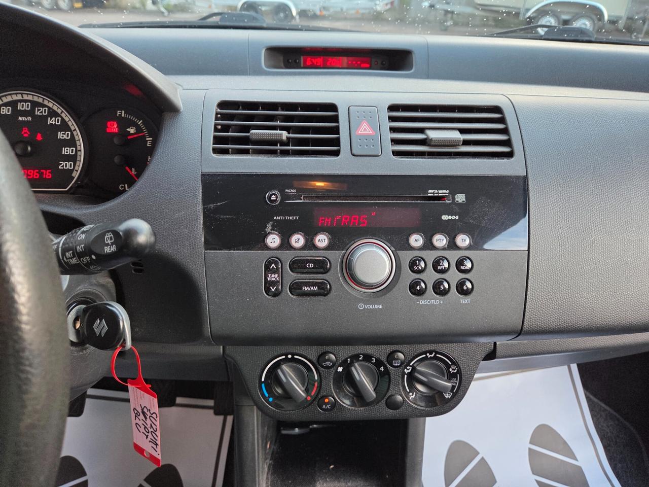 Suzuki Swift 1.3 5p. GLX neopatentati