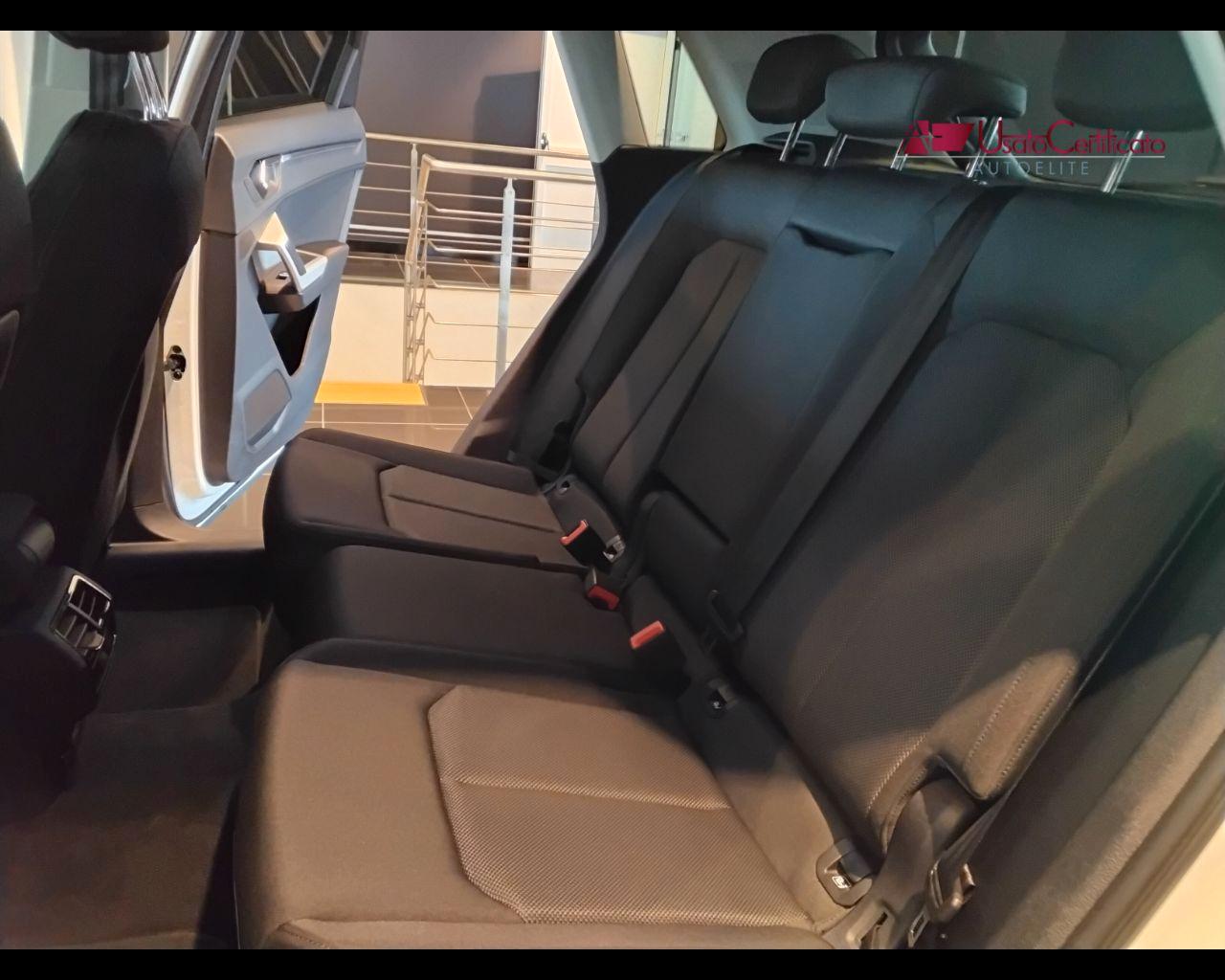 AUDI Q3 35 TDI quattro S tronic Business