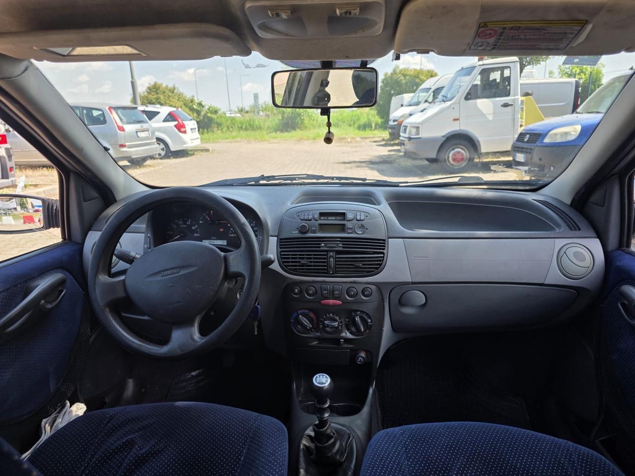 Fiat Punto 1.2i 16V cat 5 porte ELX