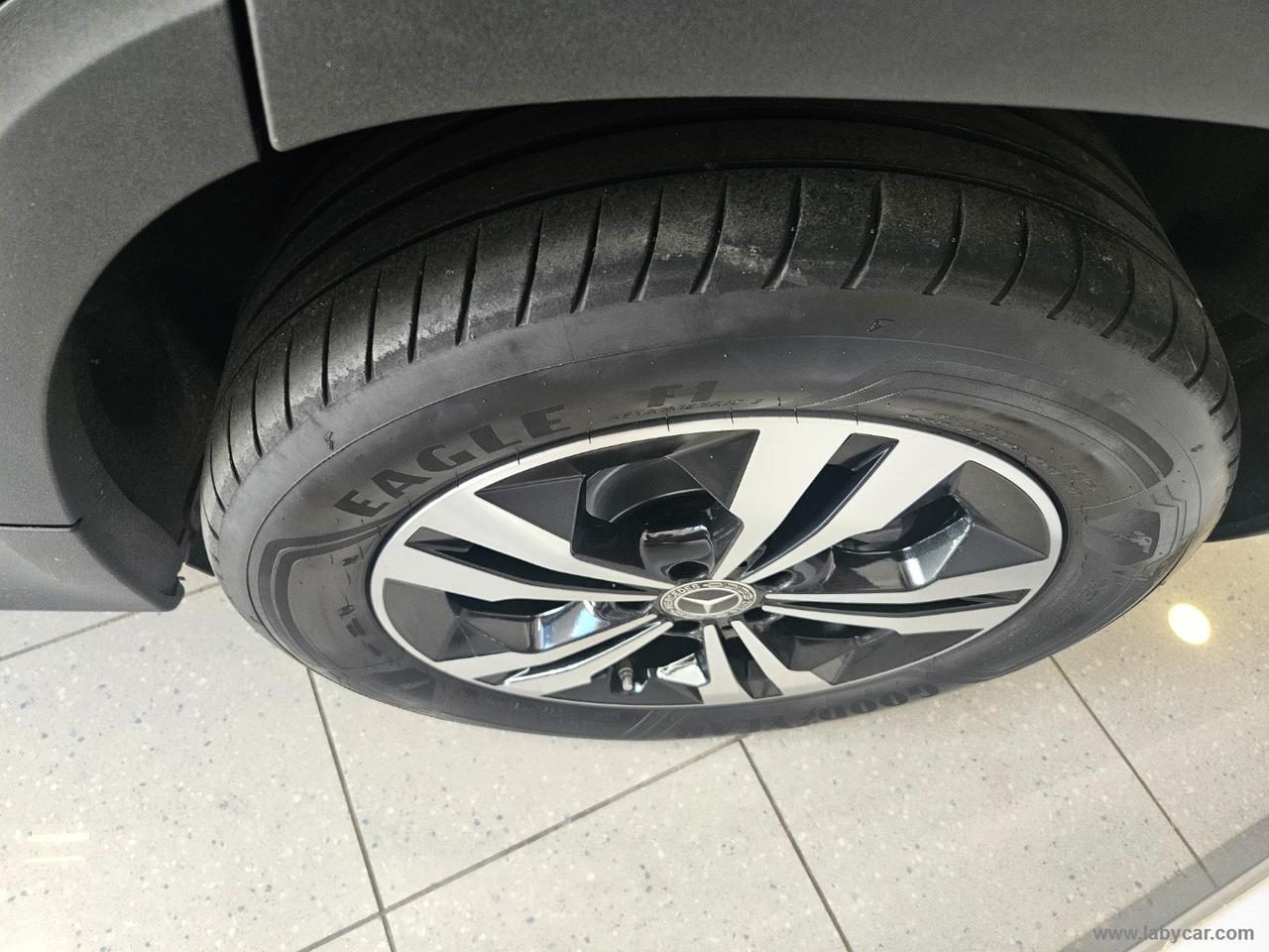 MERCEDES-BENZ GLB 200 d Automatic Sport Plus