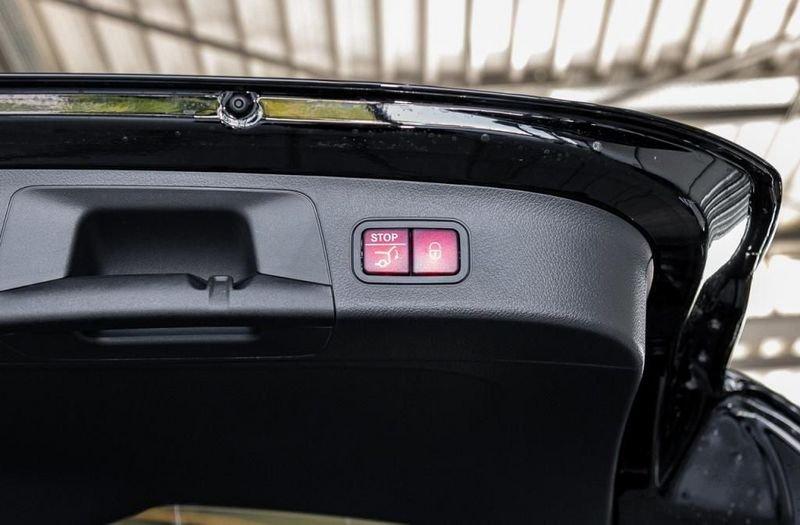 Mercedes-Benz GLA GLA 180 Automatic AMG Line Camera 360° Distronic Multibeam Led 19"
