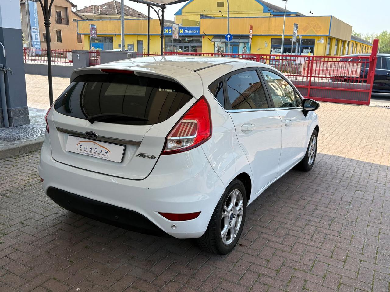 Ford Fiesta Titanium 1.5 TDCi AUTOCARRO DIS #10331