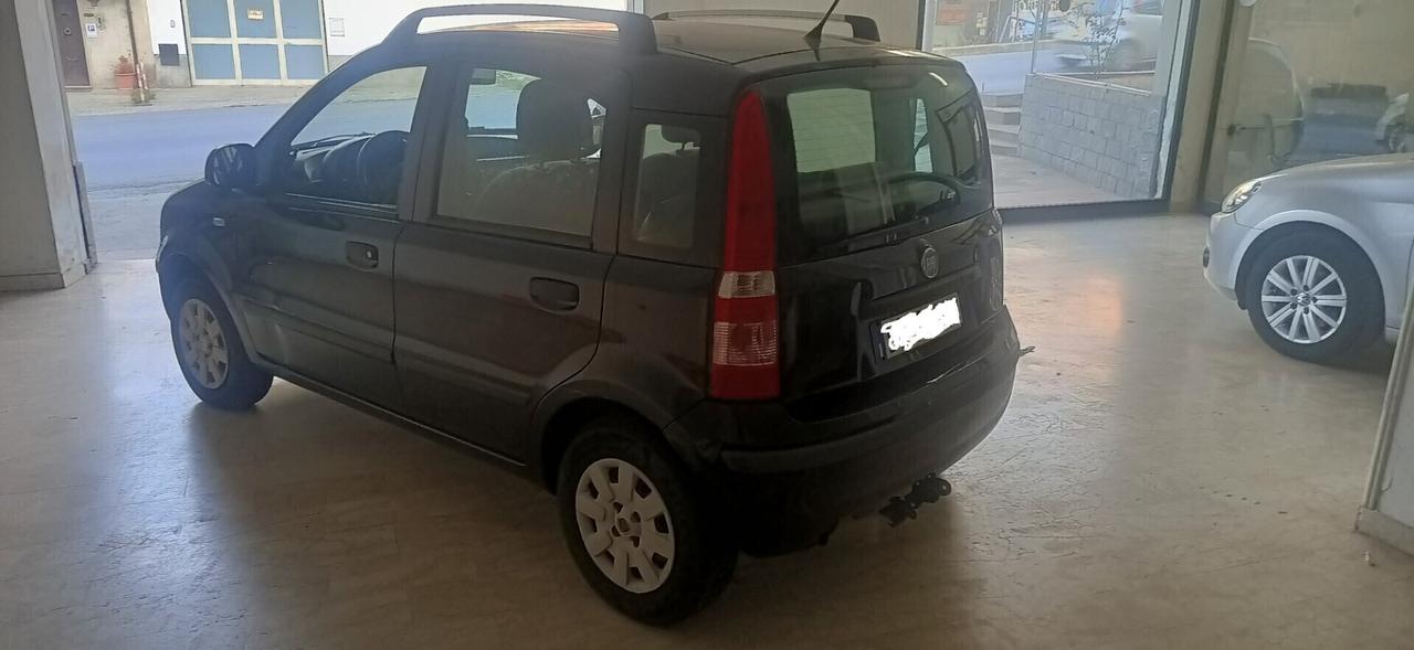 Fiat Panda 1.2 CON MOTORE RIFATTO A NUOVO ANNO 2010 GPL E GANCIO DI TRAINO OMOLOGATO
