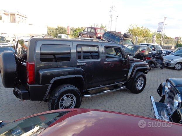 Hummer H3 benzina v8