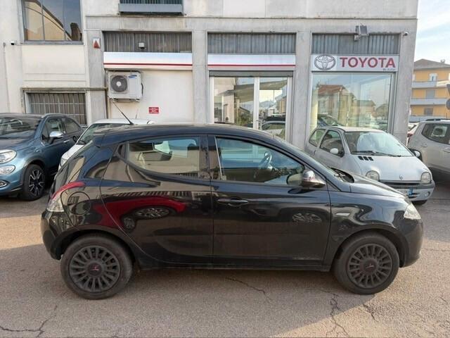 Lancia Ypsilon 1.2 69 CV S Momodesign NEOPATENTATI