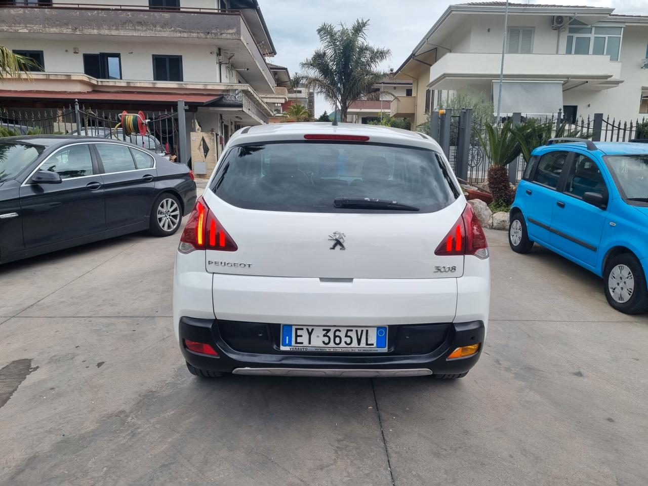 Peugeot 3008 1.6 HDi 115CV Business - 2015