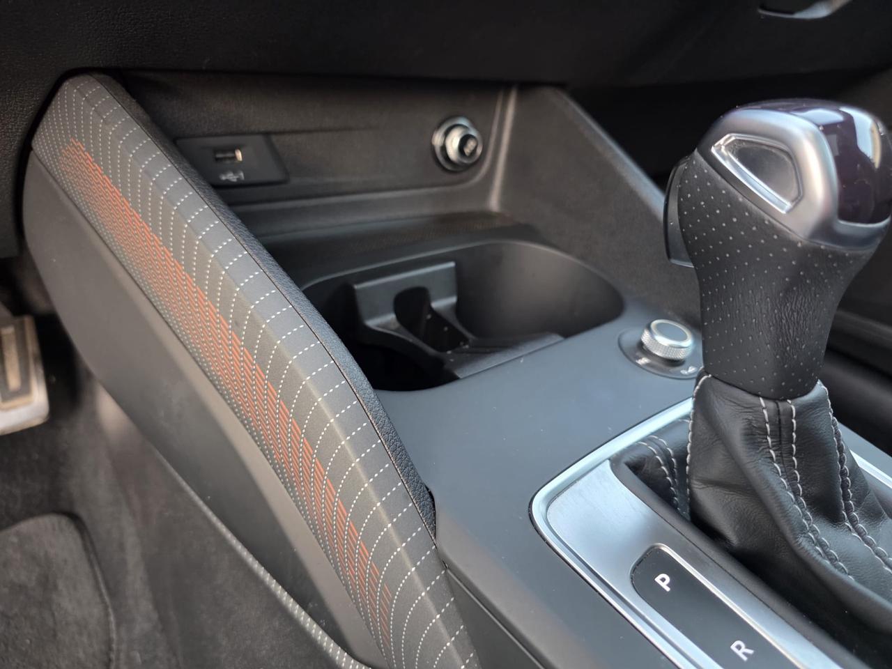 AUDI Q2 3X S-LINE BLACK EDITION