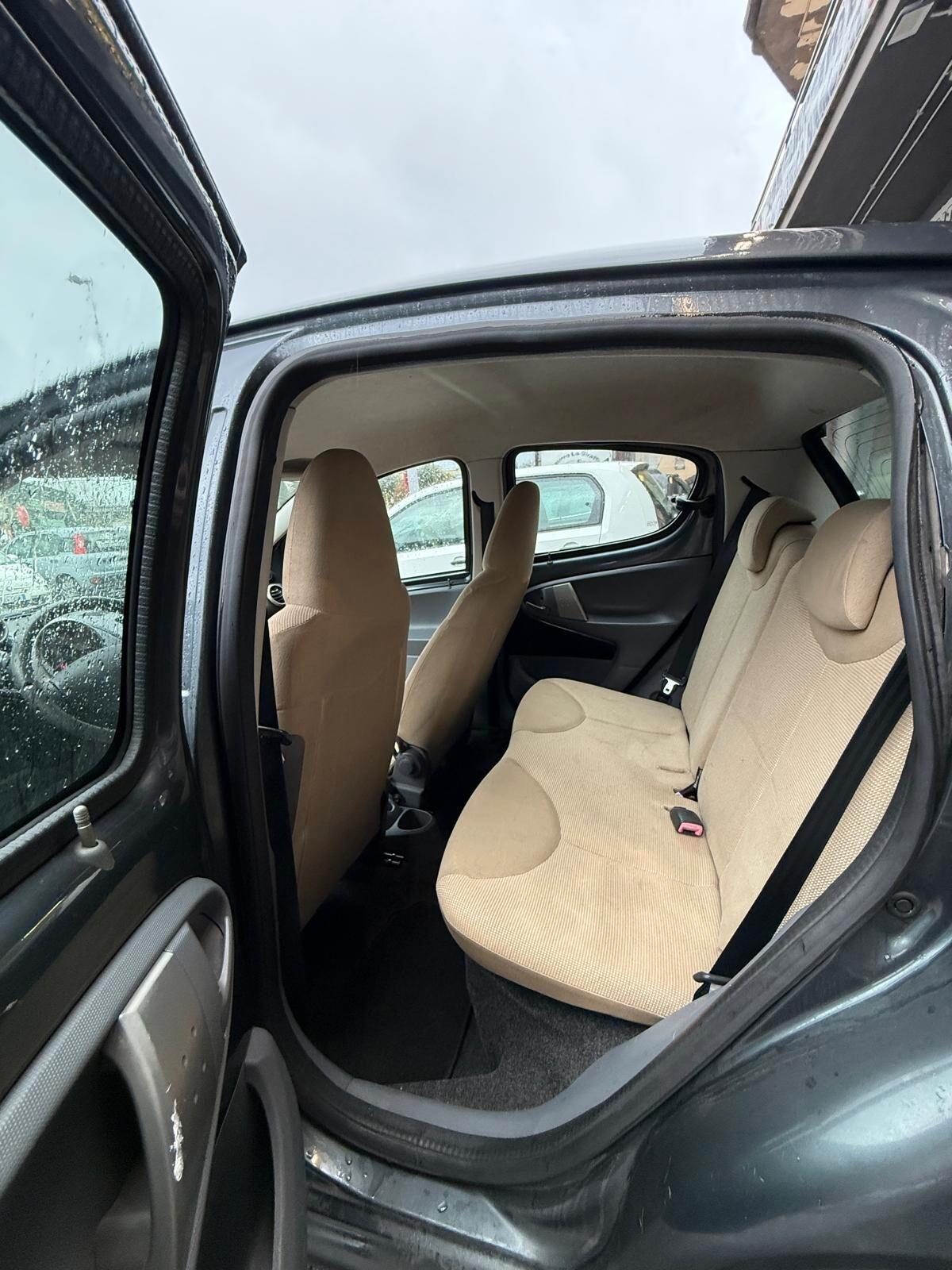 Peugeot 107 1.0 68CV 5p. Plaisir 2Tronic