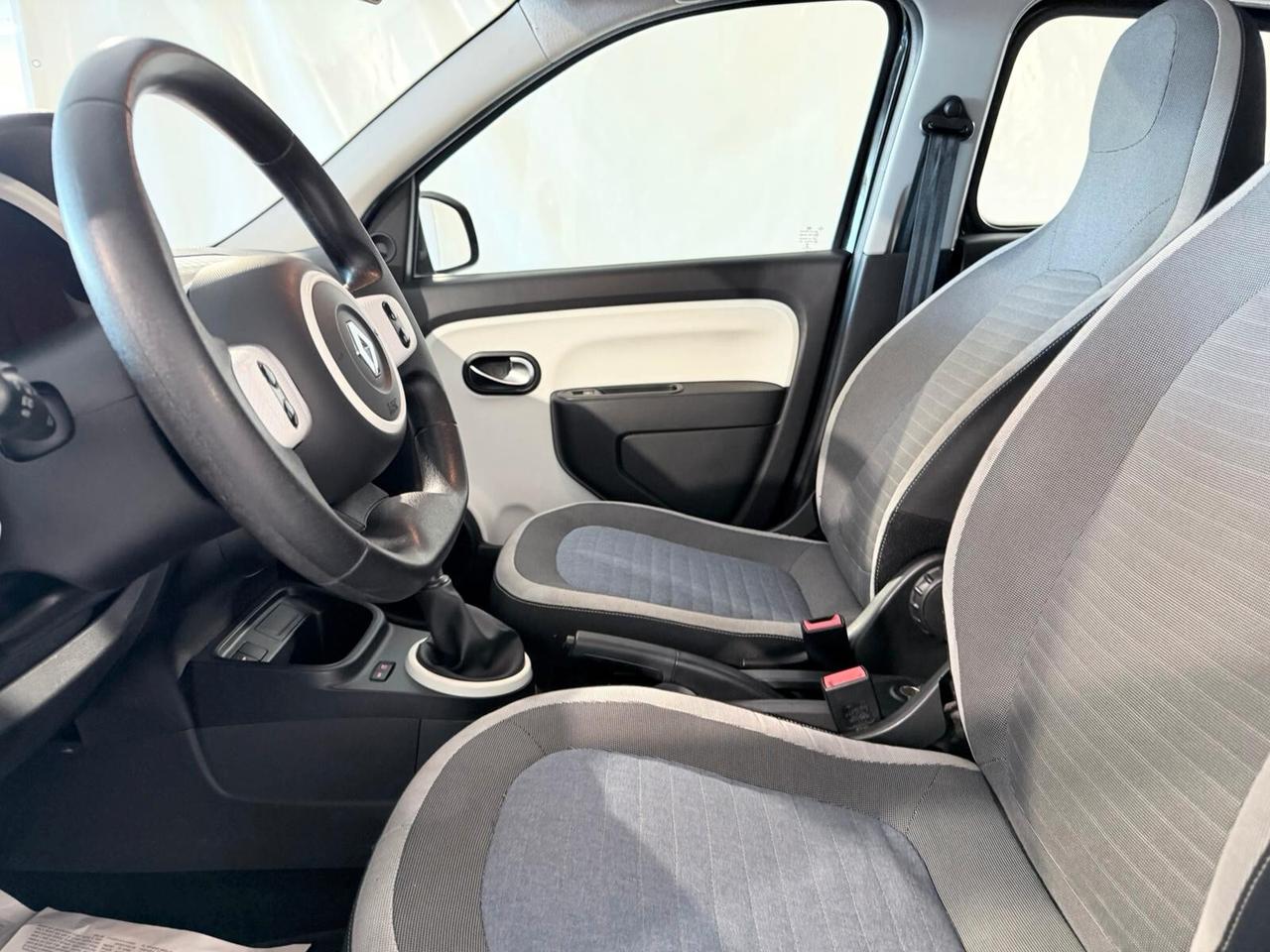 Renault Twingo 65 CV NEOPATENTATI PRONTA CONSEGNA