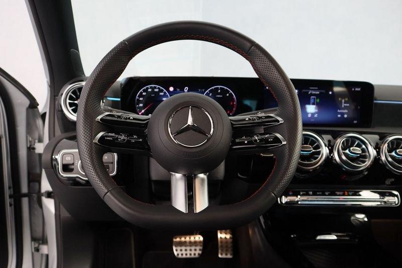 Mercedes-Benz Classe A 200D AUTOMATIC PREMIUM AMG LINE