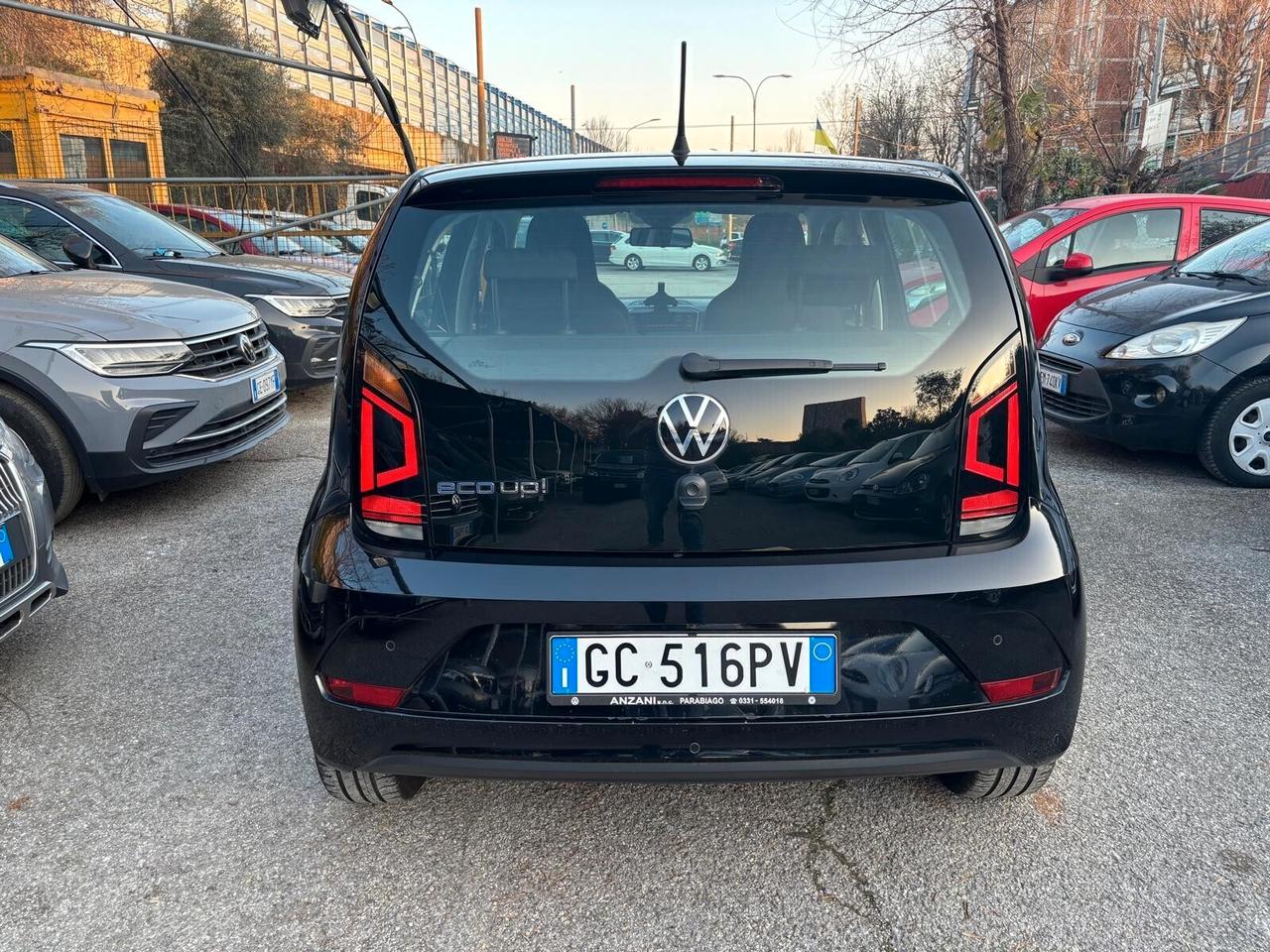 Volkswagen up! 1.0 5p. eco move OK Neopatentati