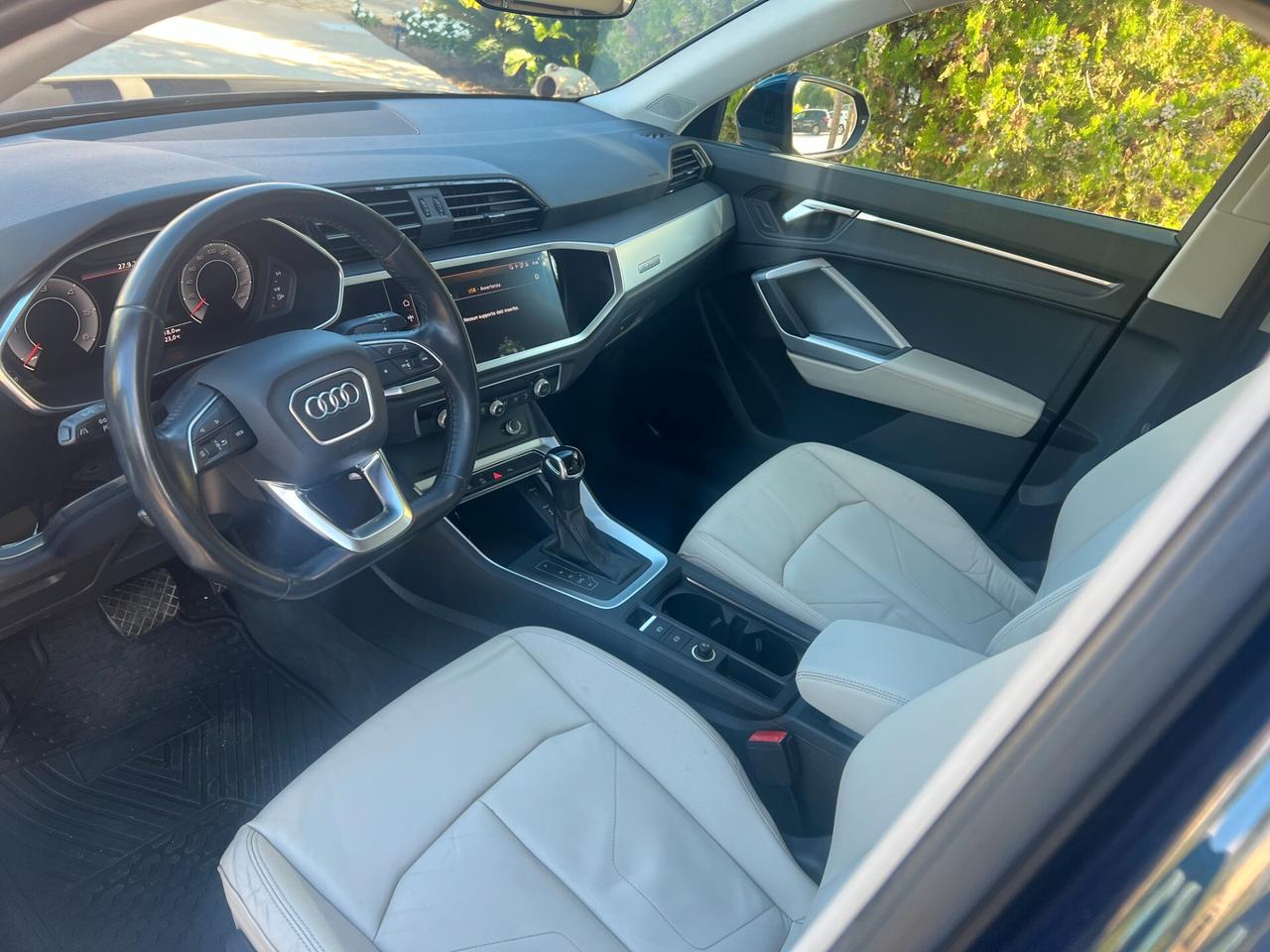 Audi Q3 40 TDI quattro S tronic Business Advanced