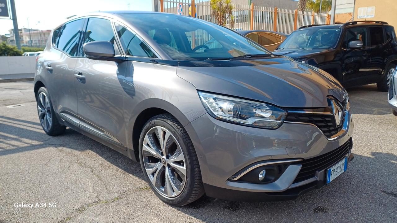 Renault Scenic Scénic dCi 8V 110 CV EDC Energy Intens