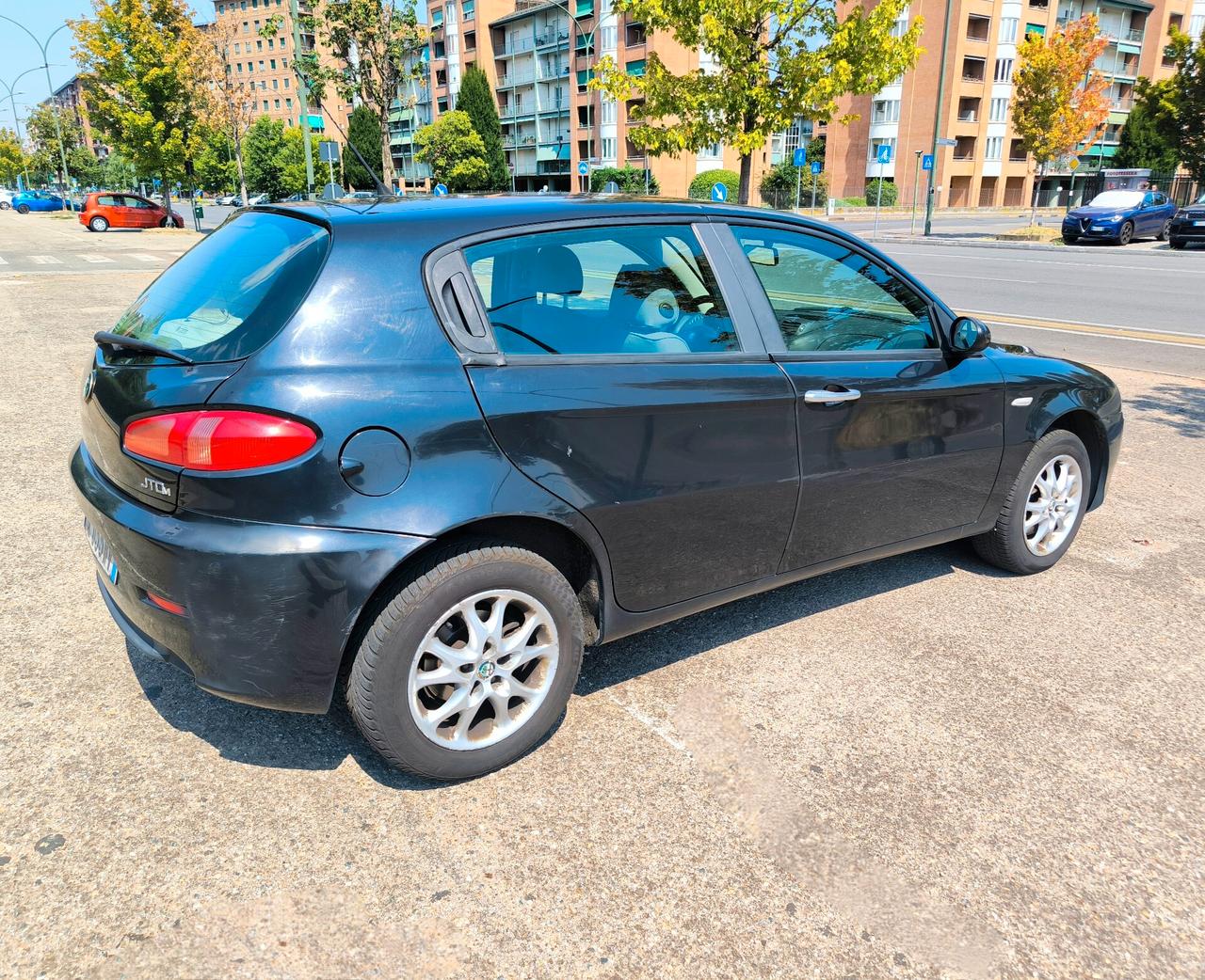 Alfa Romeo 147 1.9 JTD (120) 5 porte Distinctive
