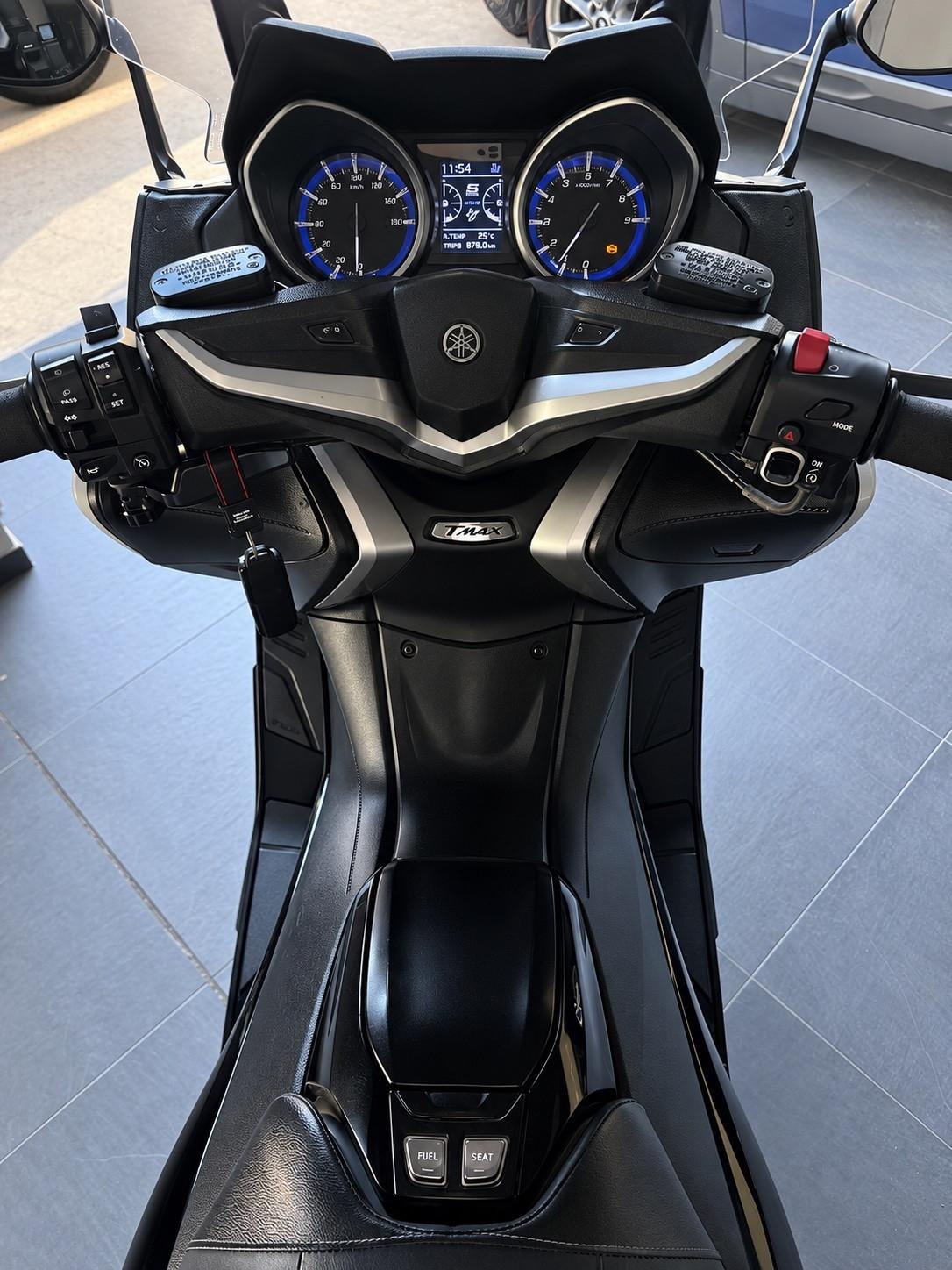 Yamaha T Max 530