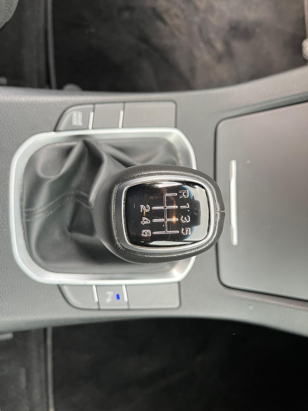 Hyundai i30-5p-1.0 hybrid- full-04/2023