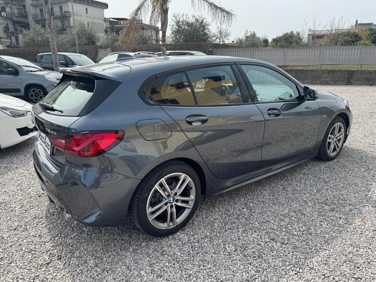 Bmw 118 118d 5p. Msport