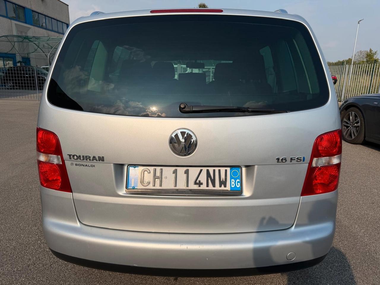 Volkswagen Touran 1.6 16V FSI Highline