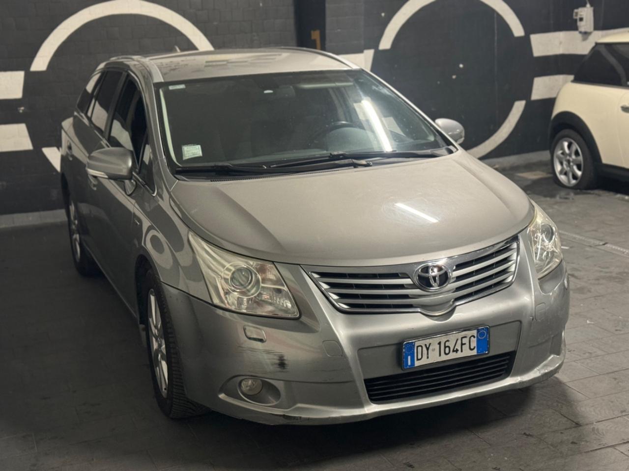 Toyota Avensis 2.2 D-Cat aut. Wagon Executive