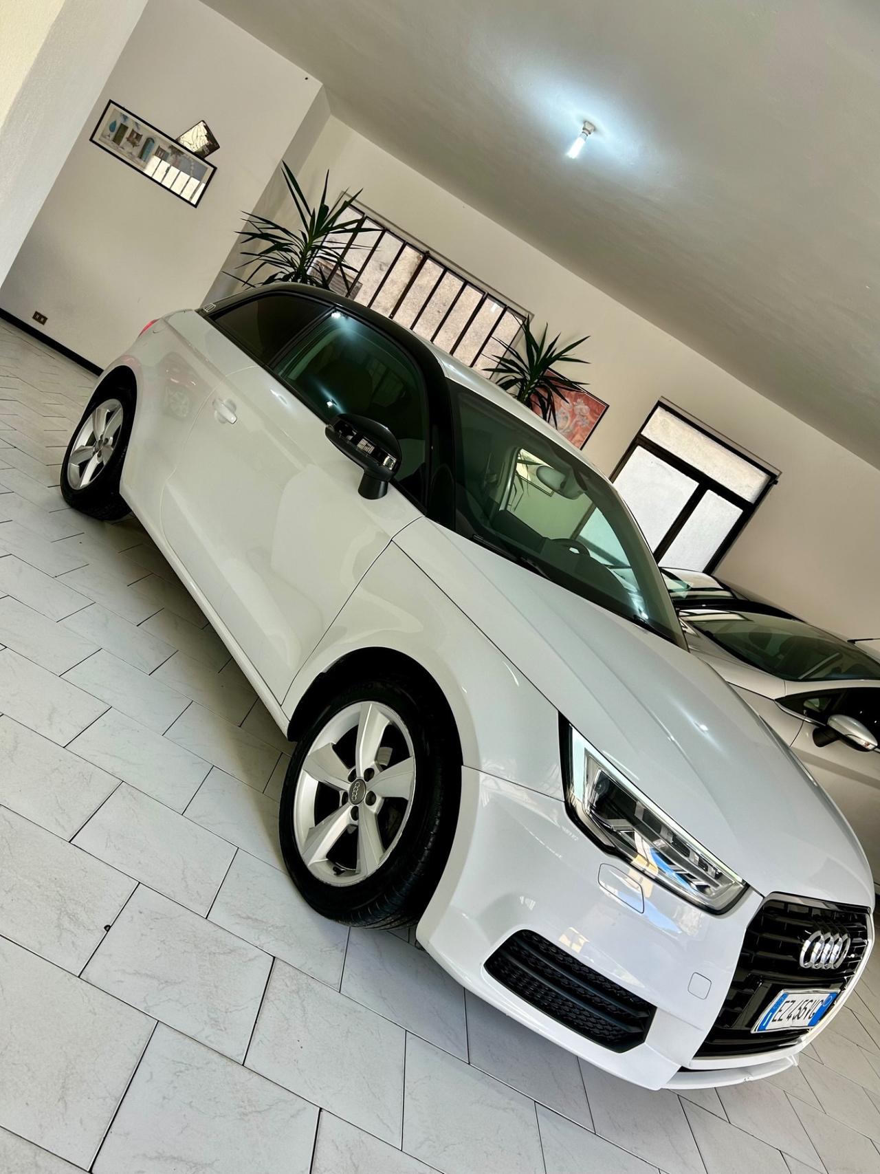 Audi A1 1.0 TFSI ultra SLINE plus