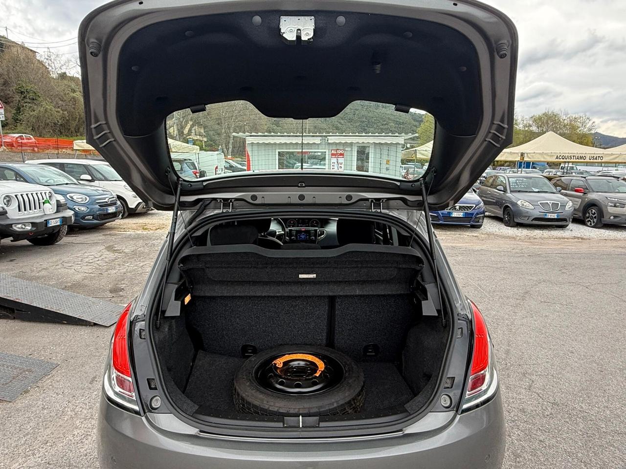 Lancia Ypsilon 1.2 69 CV 5 porte GPL Ecochic Gold