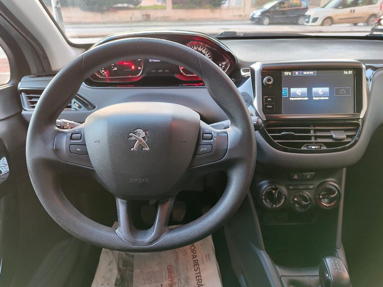 Peugeot 208 1.4 HDi 68 CV!!