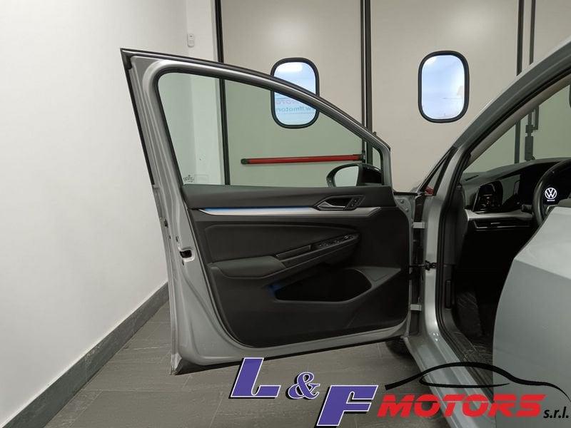 Volkswagen Golf 8 2.0 TDI R-Line DSG