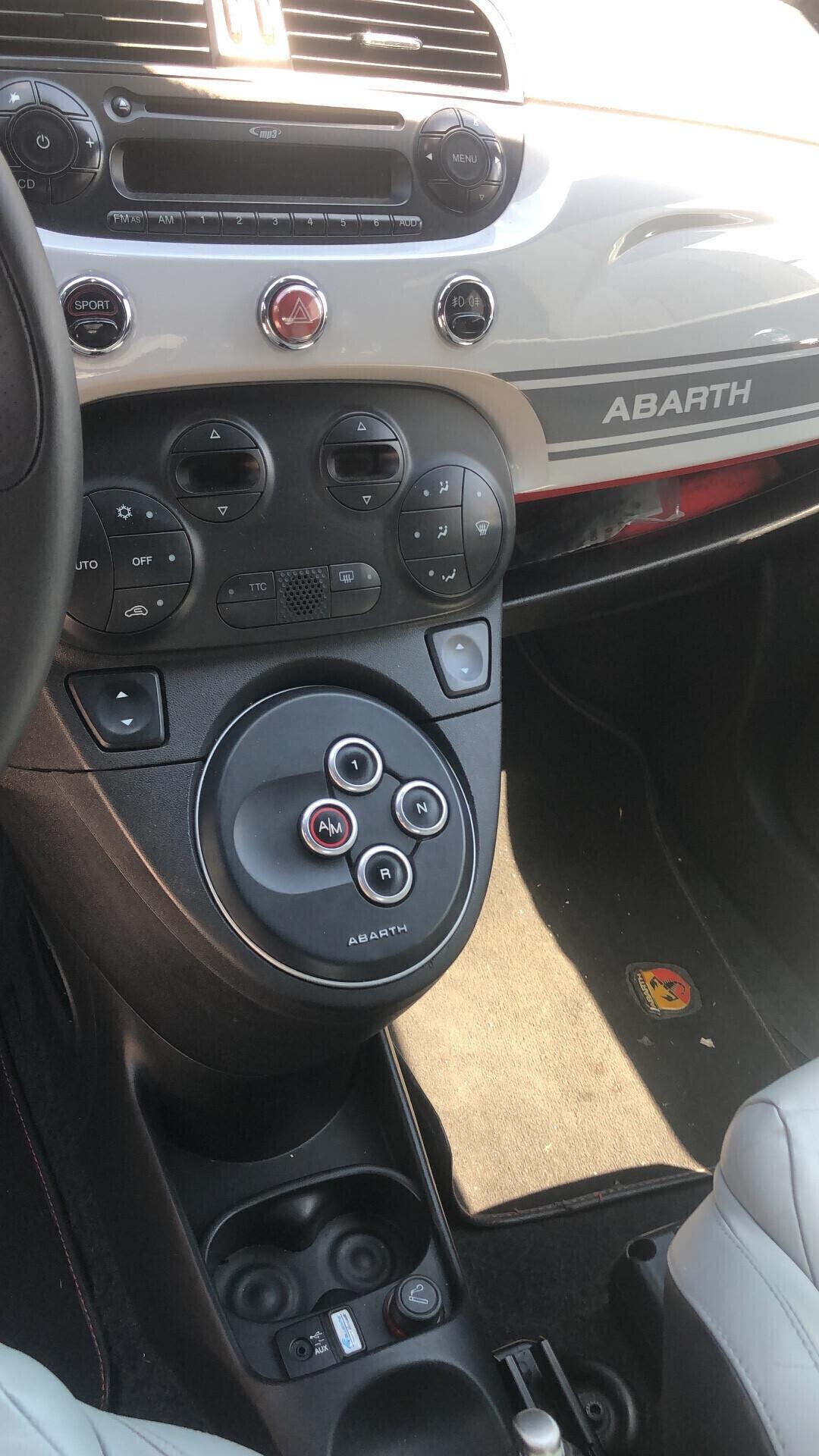 Abarth 500 C 1.4 Turbo T-Jet