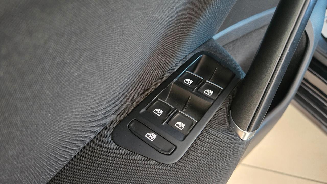 Volkswagen Golf 1.6 TDI 110 CV 5p. Highline BlueMotion Technology