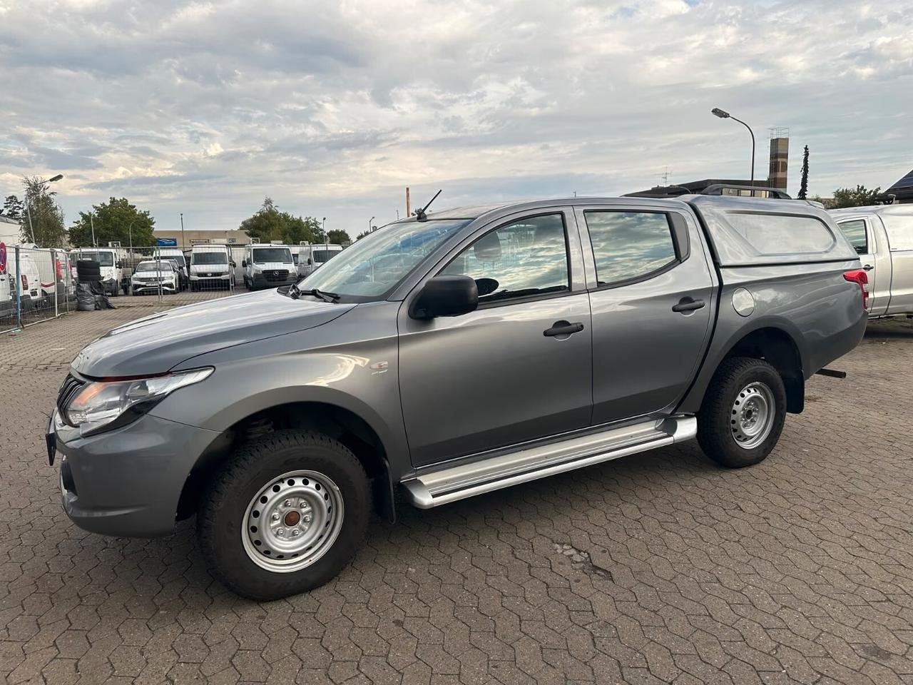 Mitsubishi L200 2.4 DI-D/154CV Double Cab Invite