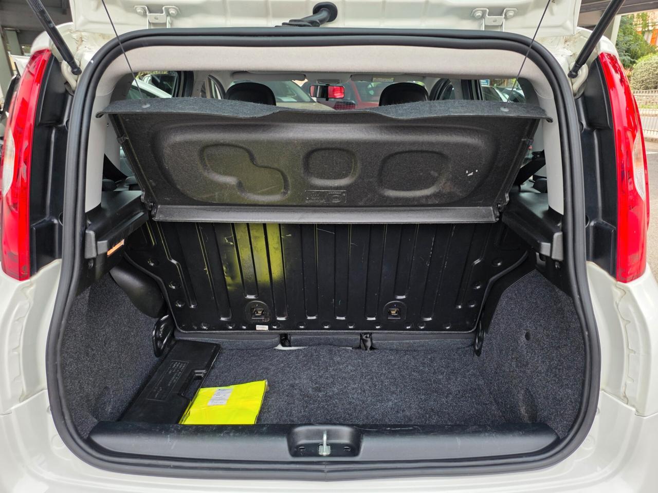 Fiat Panda 1.0 Firefly Hybrid 70cv / GOMME NUOVE!