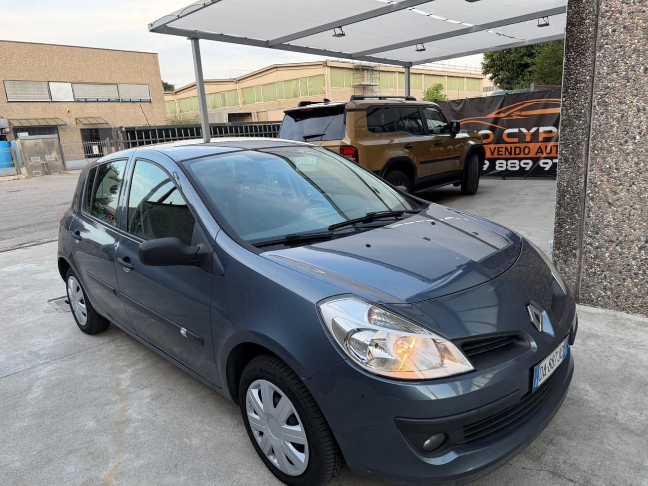 Renault Clio 1.2 benzina euro4 113.000km uni prop