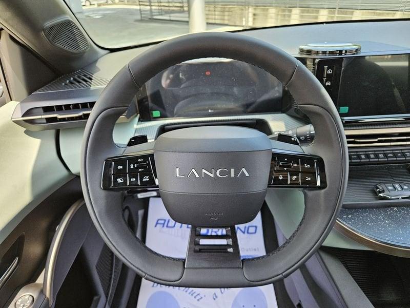 Lancia Ypsilon Hybrid e-DCT