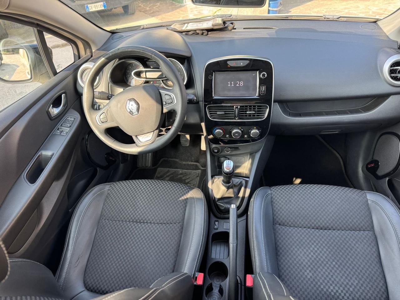 Renault Clio dCi 8V 75 CV Start&Stop 5 porte Energy Duel neopatentati