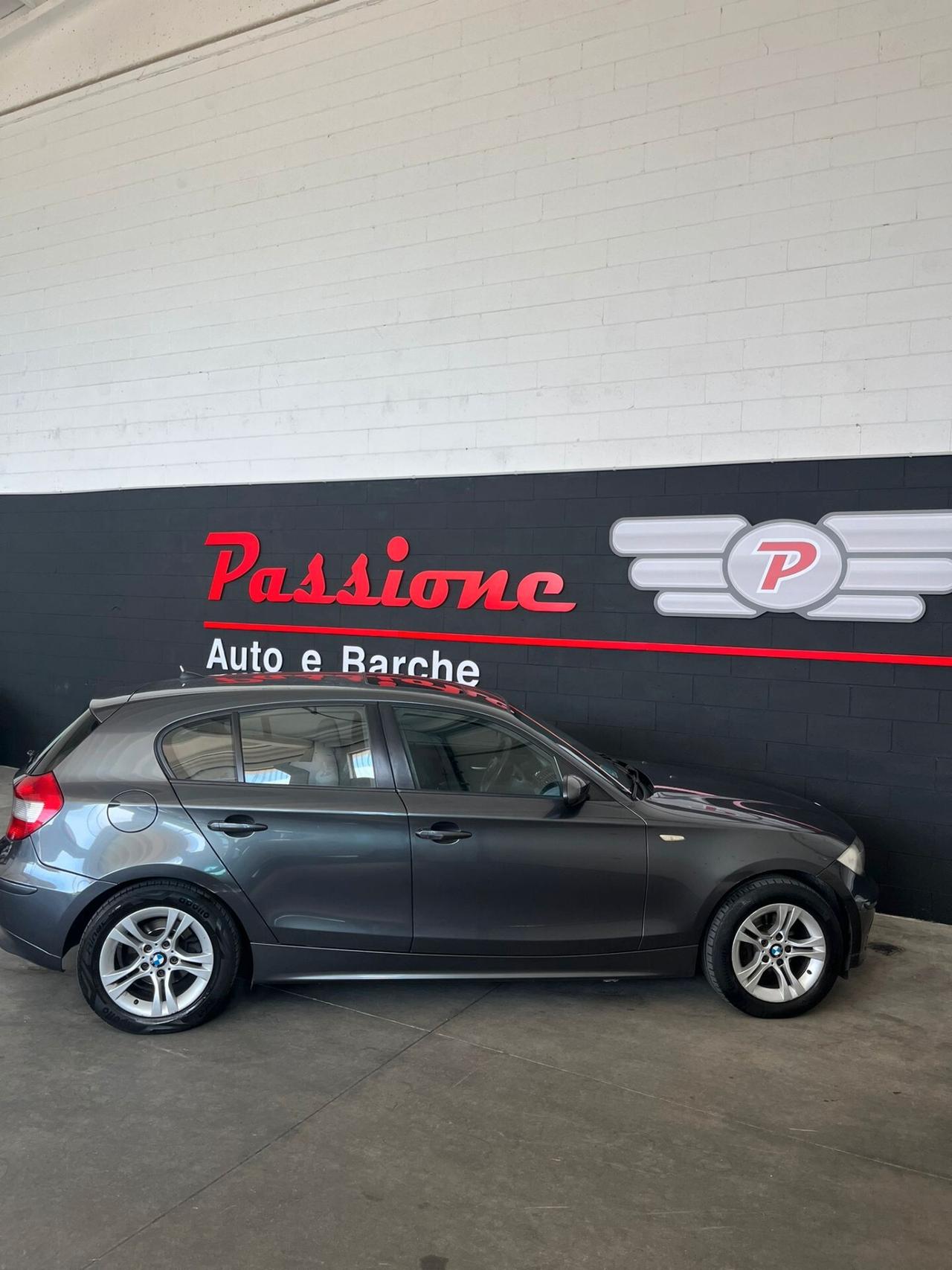 Bmw 118 118i cat 5 porte Futura