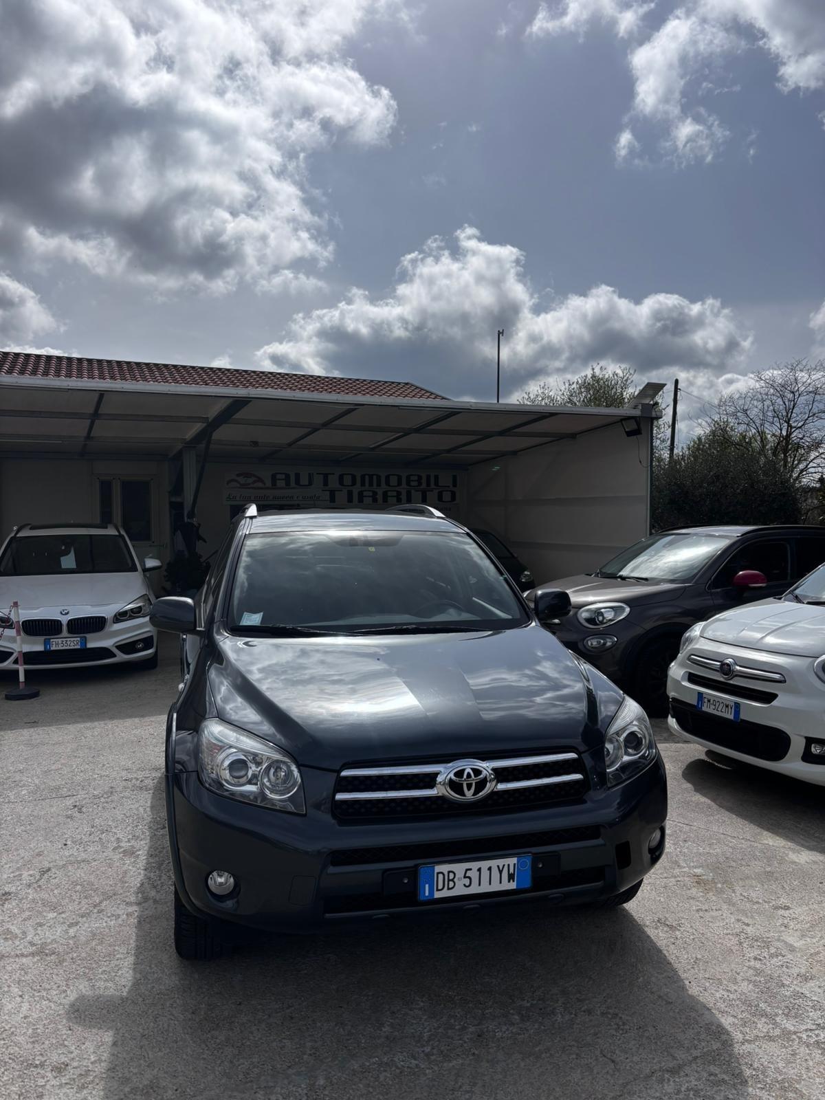 Toyota RAV 4 RAV4 2.2 D-4D 177 CV Luxury