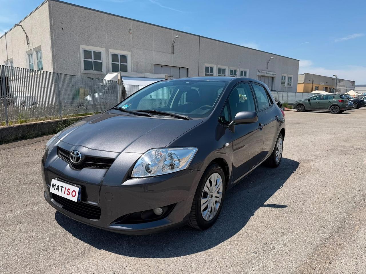 Toyota Auris D-4D Sol