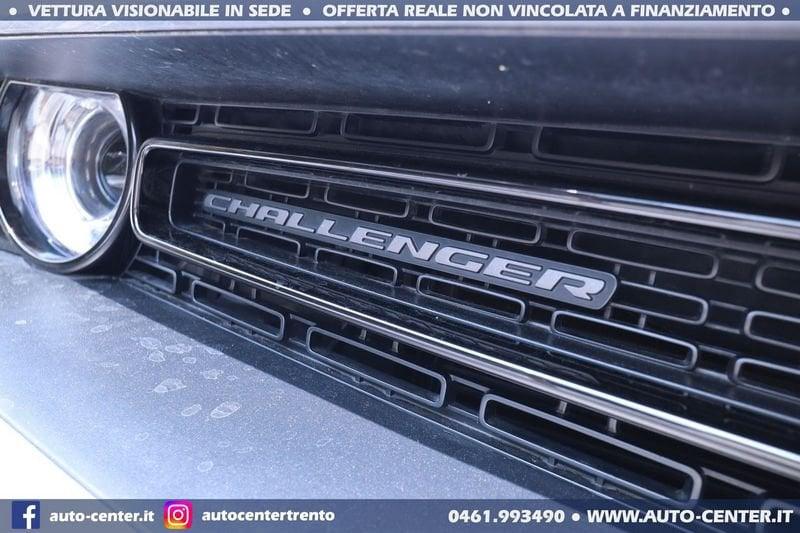 Dodge Challenger 3.6 V6 AT8 SXT *EUROPEA