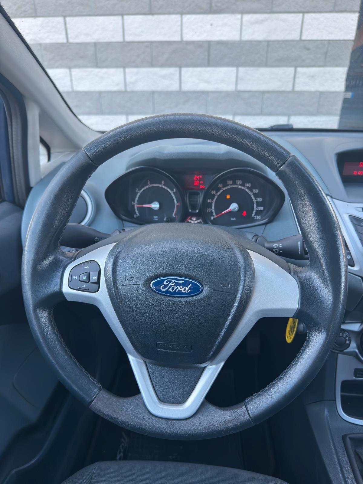 Ford Fiesta 1.4 3 porte Bz.- GPL Titanium