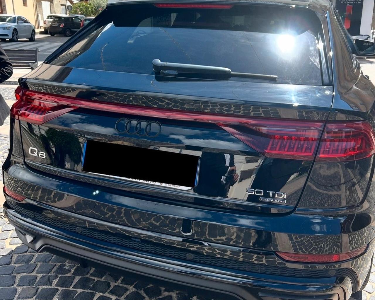 Audi Q8 50 3.0 TDI 286 CV quattro S Line Identity Black