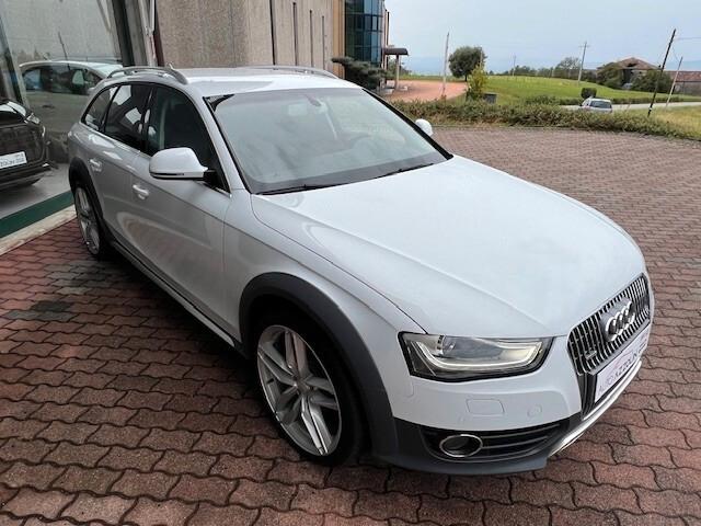 Audi A4 allroad 2.0 tdi 177cv Quattro s-tronic, 20", Xenon, Navi